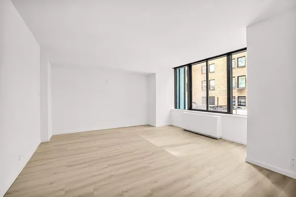 $995,000 | 445 5th Avenue, Unit 10H | Midtown South