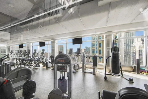 $995,000 | 445 5th Avenue, Unit 10H | Midtown South