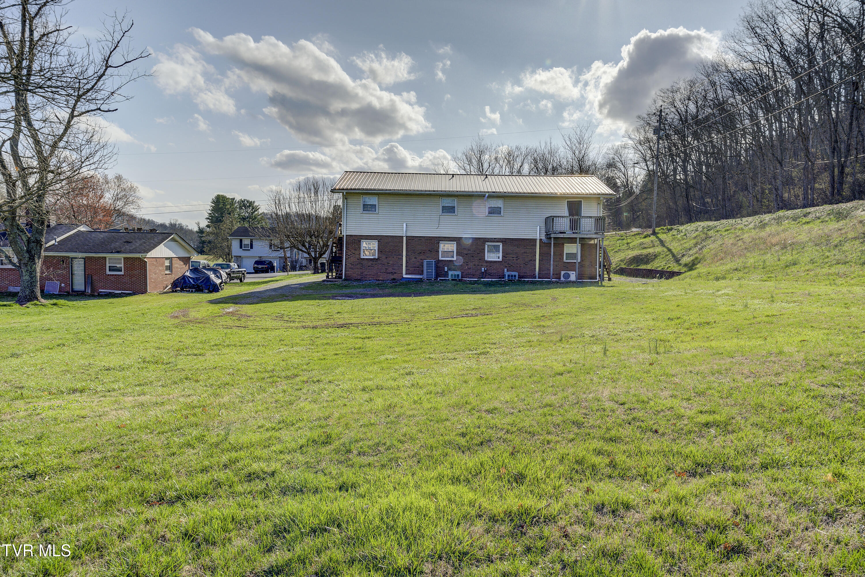 103 Warrior Lane Johnson City, TN 37601 - Photo 7 of 39 Warrior-34