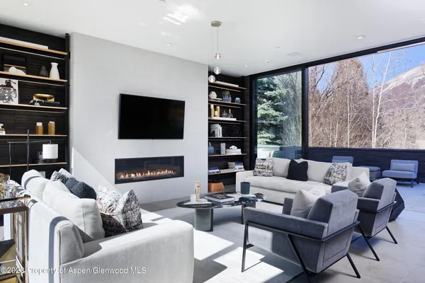 $210,000 | 322 East Bleeker Street, Aspen, CO 81611