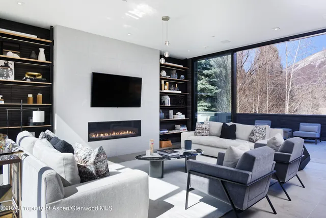 $210,000 | 322 East Bleeker Street, Aspen, CO 81611