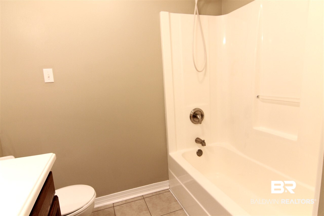 2584 Windmill Court Mobile, AL 36693 - Photo 14 of 26
