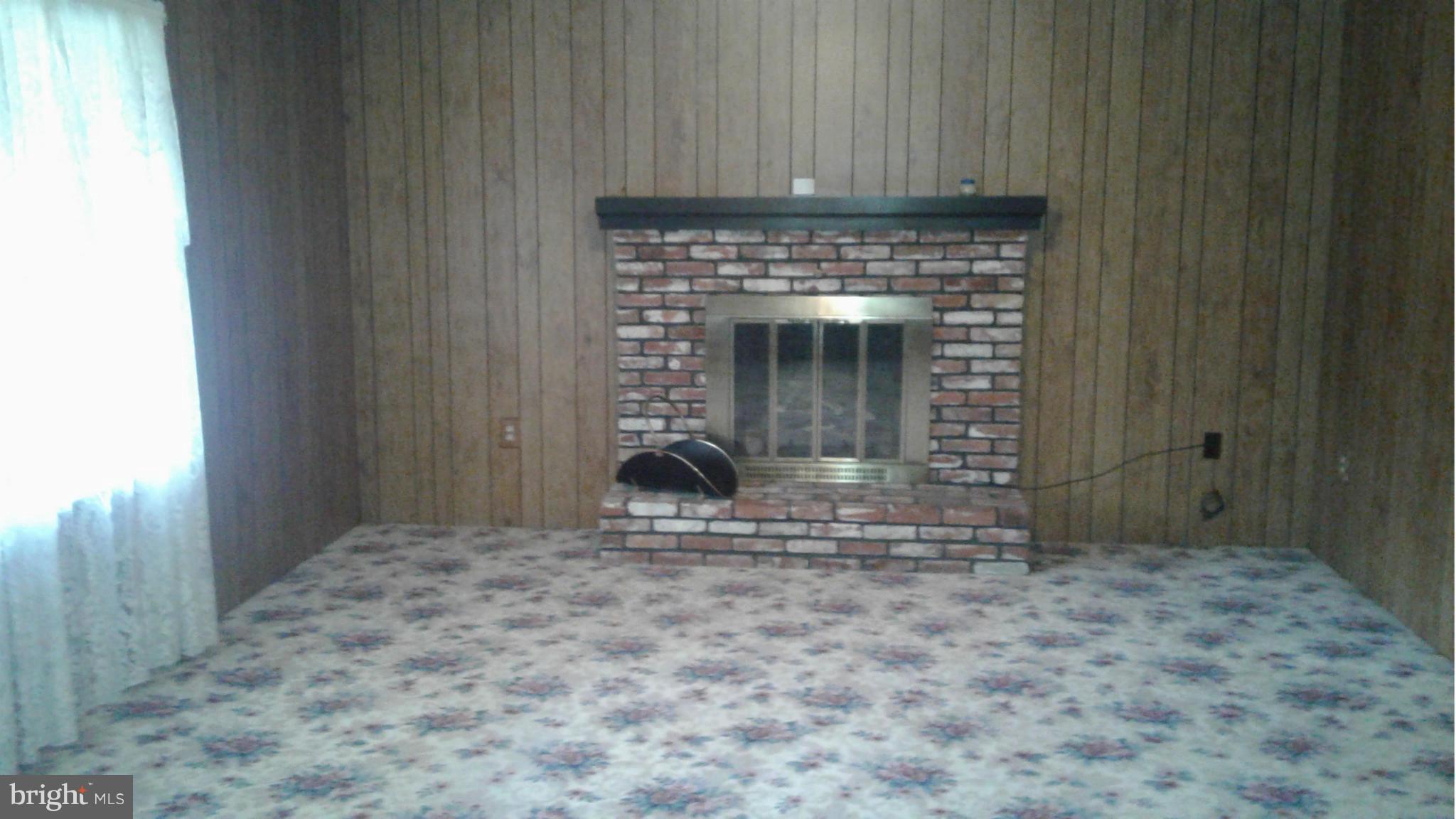 9203 Mt Tabor Road Middletown, MD 21769 - Photo 6 of 18 Family Room