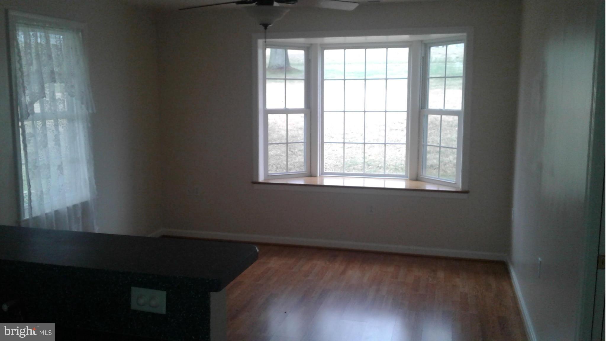 9203 Mt Tabor Road Middletown, MD 21769 - Photo 8 of 18 Living Room