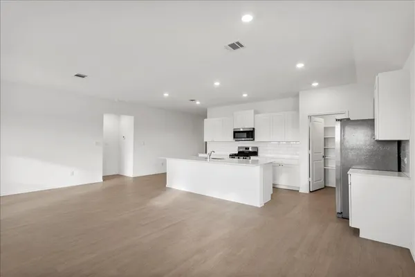 $2,499 | 212 Seven Seas Drive, Kyle, TX 78640