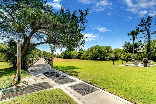 $575,000 | 1524 Wood Avenue, Unit 303, St. Simons Island, GA 31522