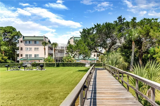 $575,000 | 1524 Wood Avenue, Unit 303, St. Simons Island, GA 31522