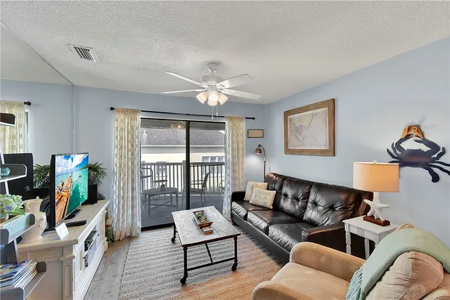 $575,000 | 1524 Wood Avenue, Unit 303, St. Simons Island, GA 31522