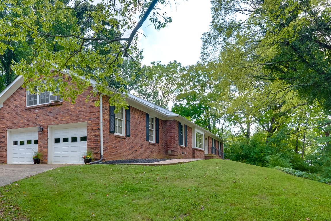5729 Knob Road Nashville, TN 37209 - Photo 2 of 24 Gallery Image 2