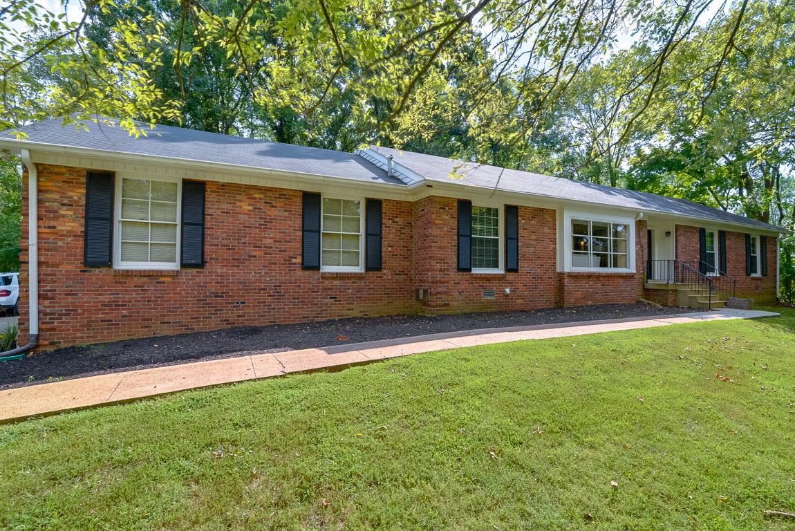 5729 Knob Road Nashville, TN 37209 - Photo 3 of 24 Gallery Image 3