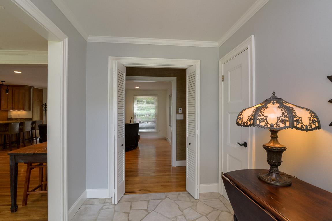 5729 Knob Road Nashville, TN 37209 - Photo 7 of 24 Gallery Image 7