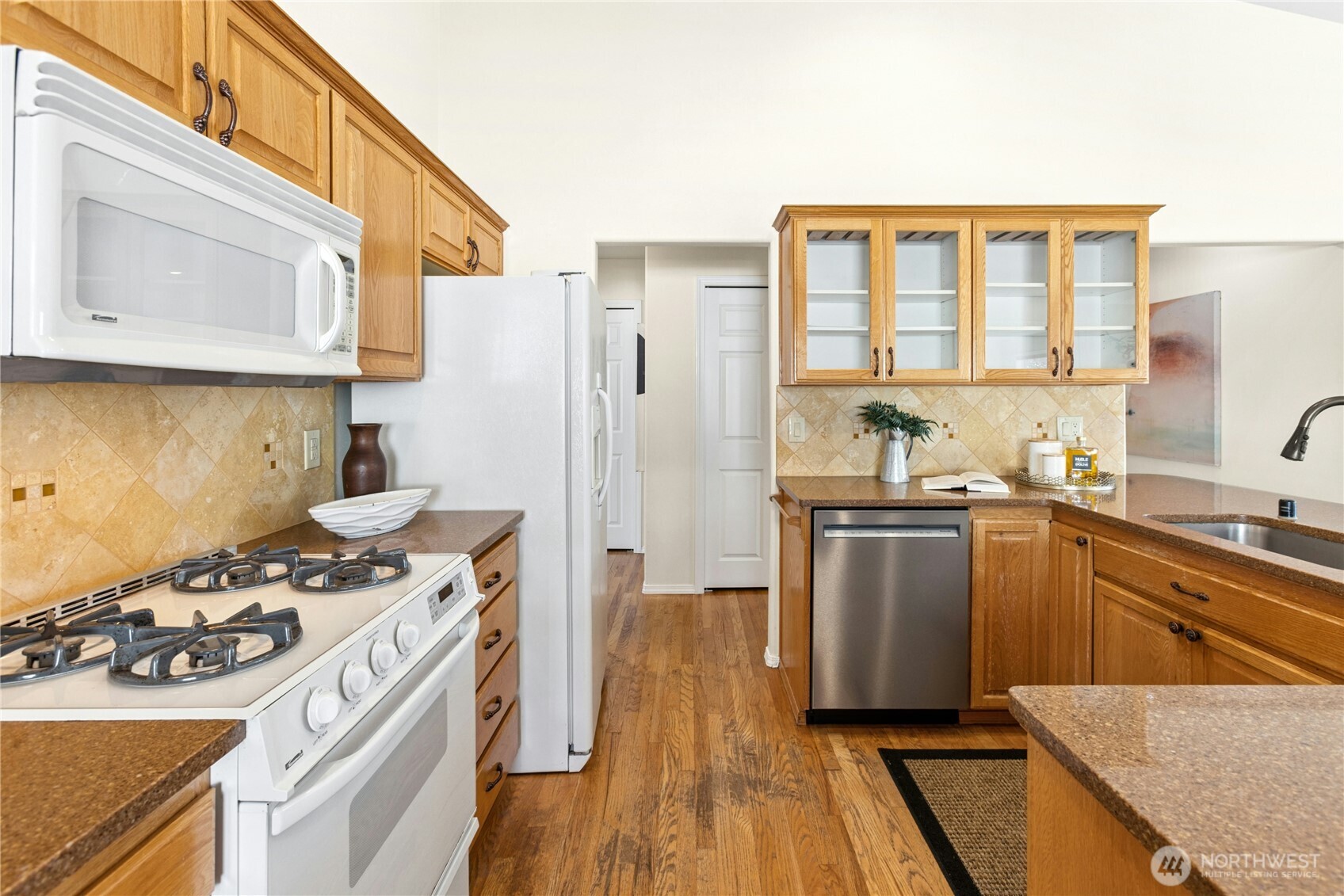 19424 2nd Drive Southeast, Unit B Bothell, WA 98012 - Photo 11 of 32