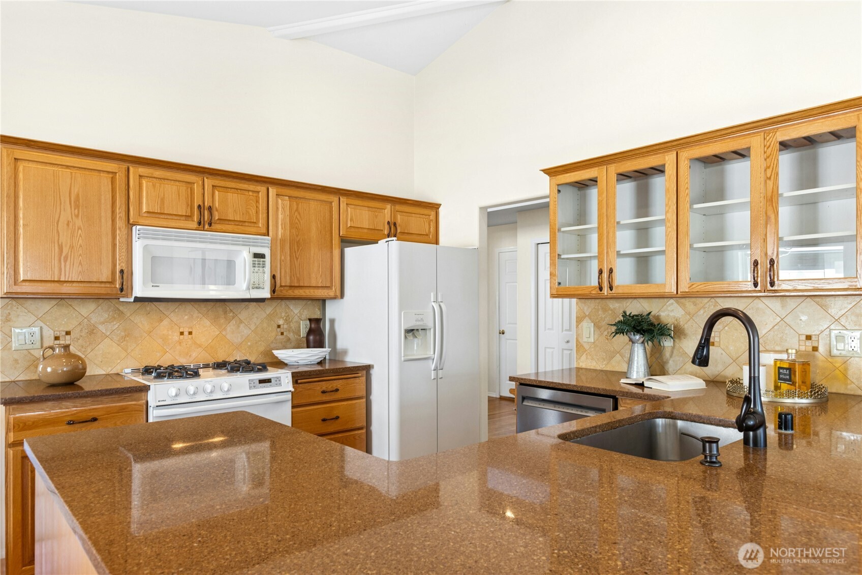 19424 2nd Drive Southeast, Unit B Bothell, WA 98012 - Photo 12 of 32