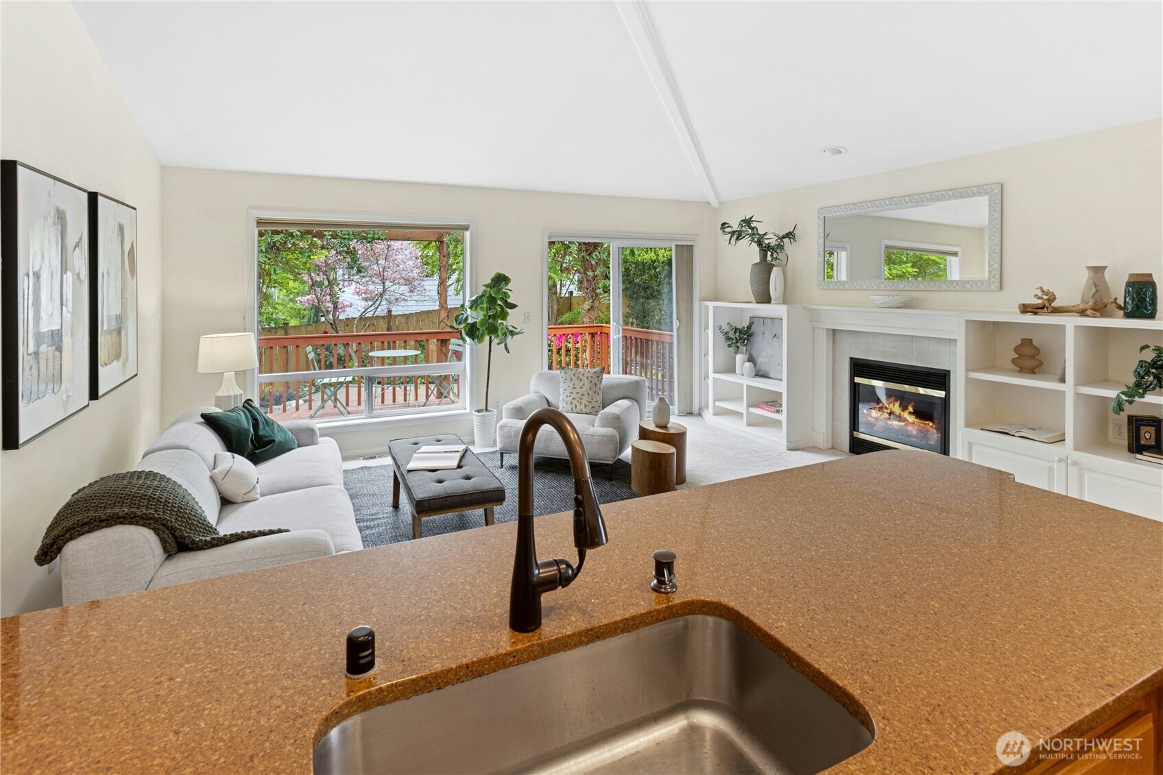 19424 2nd Drive Southeast, Unit B Bothell, WA 98012 - Photo 14 of 38