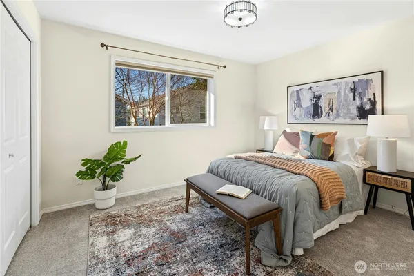 $725,000 | 19424 2nd Drive Southeast, Unit B, Bothell, WA 98012