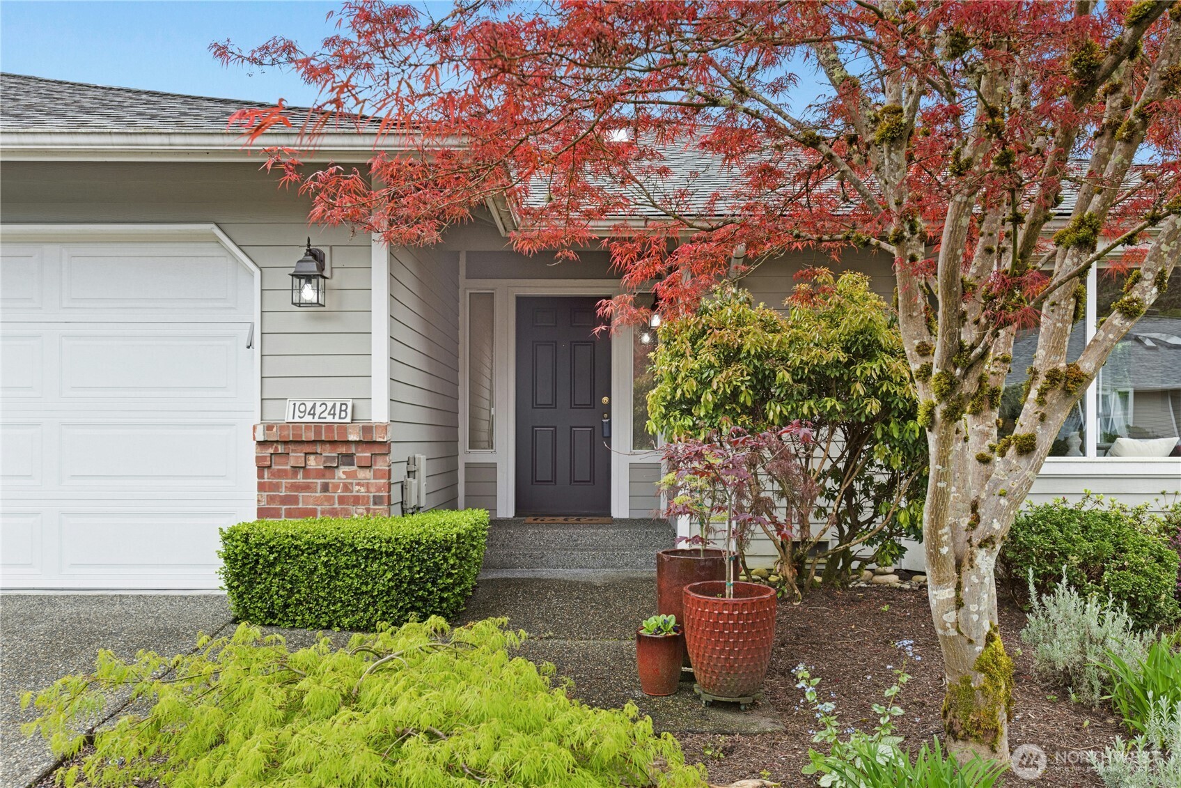 19424 2nd Drive Southeast, Unit B Bothell, WA 98012 - Photo 3 of 38