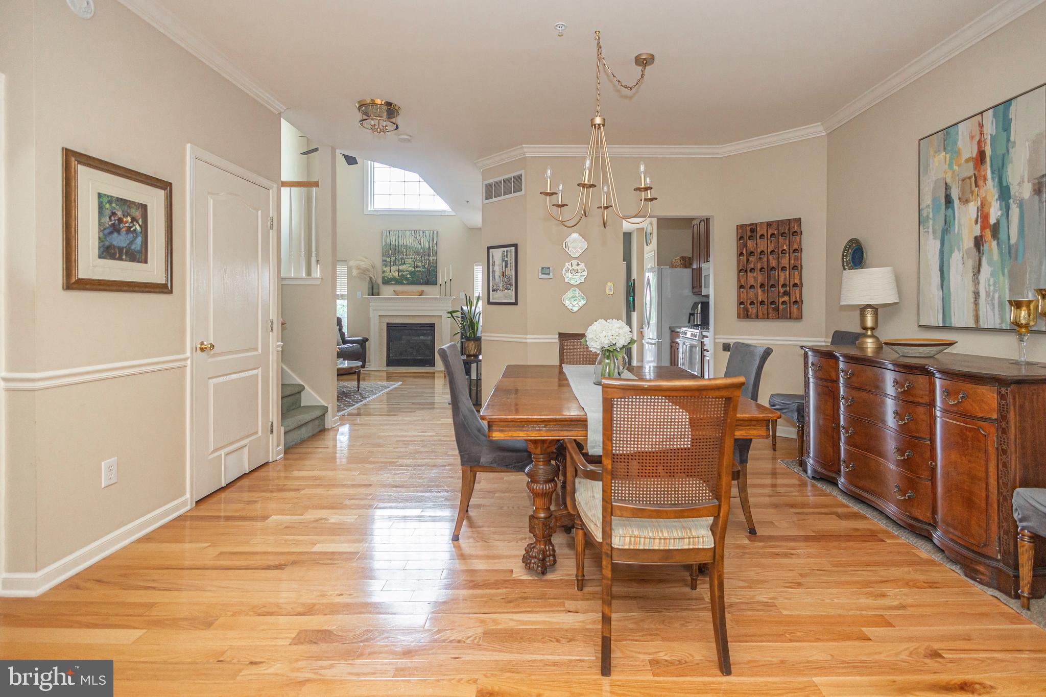 4529 Old Oak Road Doylestown, PA 18902 - Photo 5 of 61