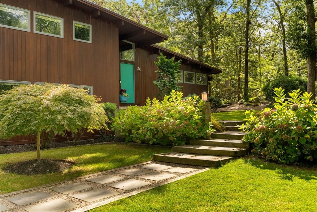 25 Rockwood Road Hingham, MA 02043 - Photo 3 of 32 a view of a backyard