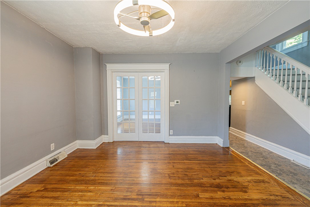 1915 South Avenue Rochester, NY 14620 - Photo 5 of 23