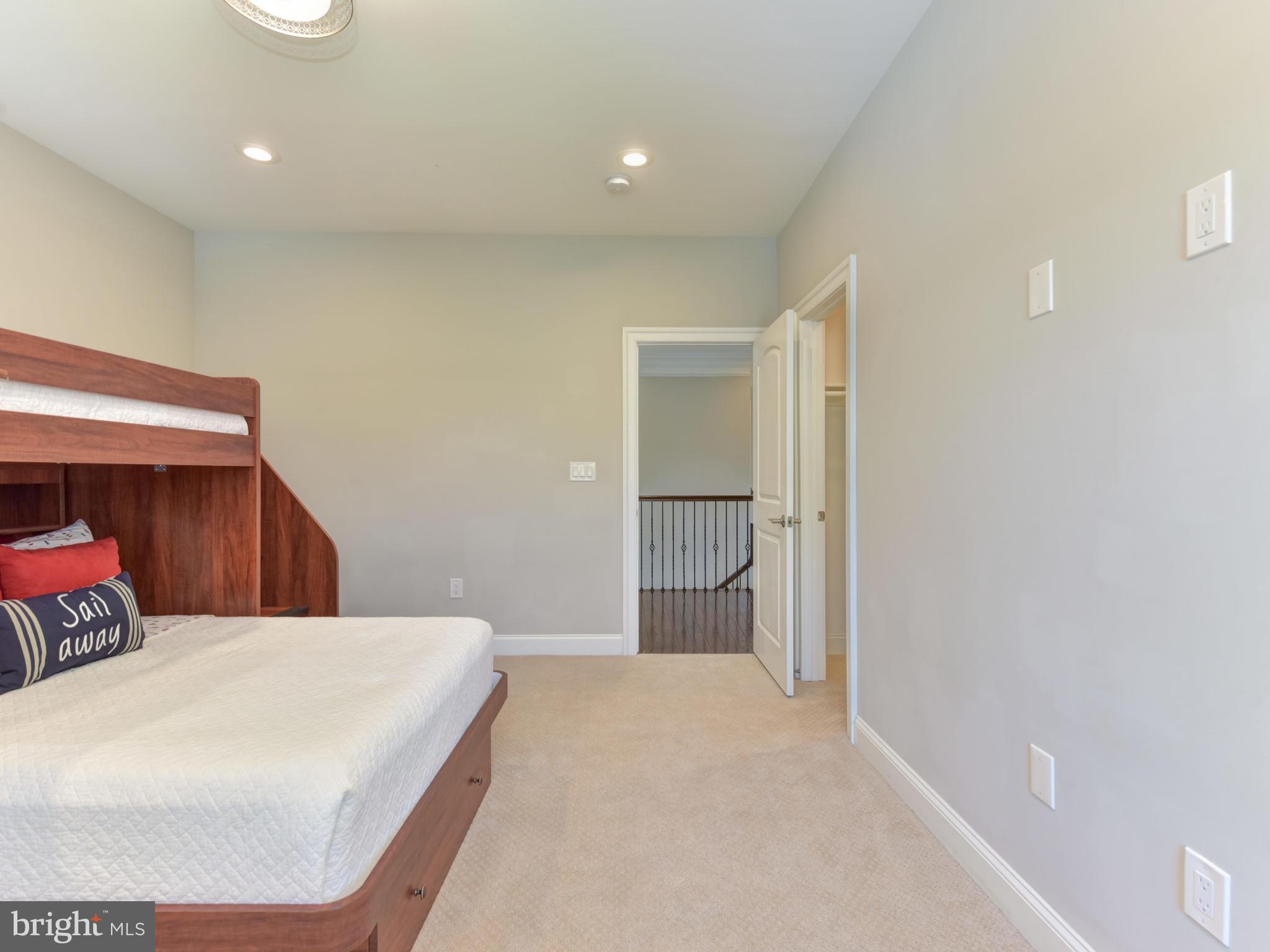 1809 Anderson Road Falls Church, VA 22043 - Photo 38 of 73 Gallery Image 38