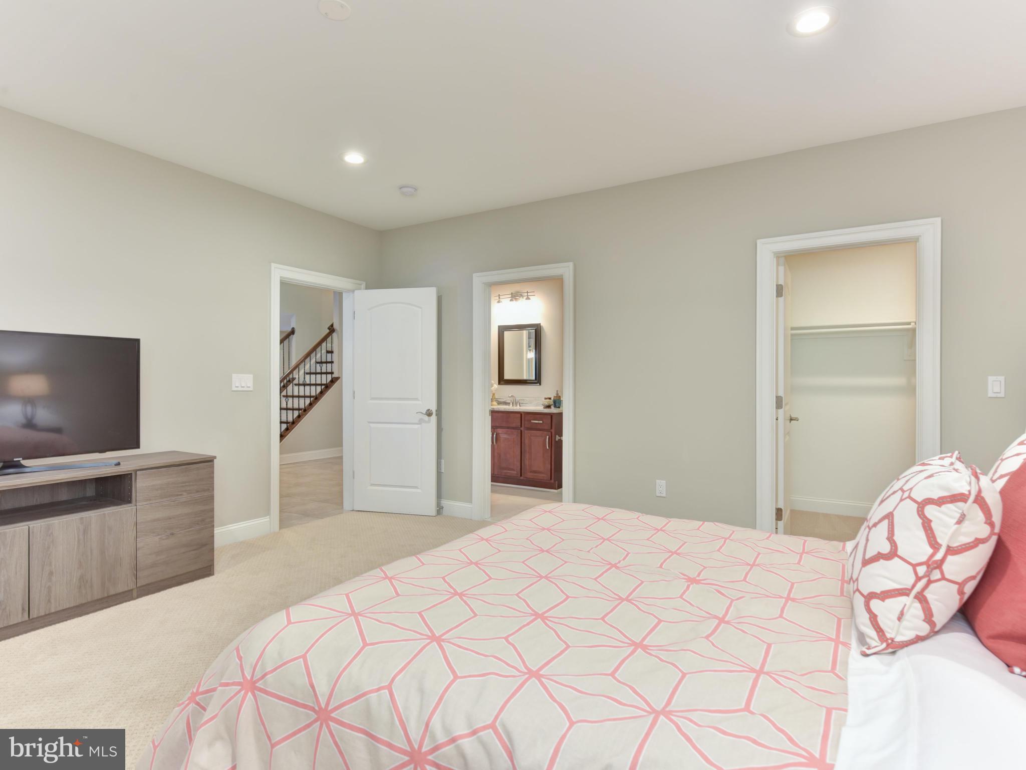 1809 Anderson Road Falls Church, VA 22043 - Photo 47 of 73 Gallery Image 47