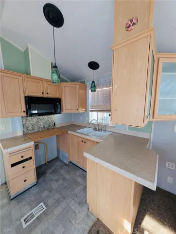 $109,000 | 15980 Grand Lake, Unit T31, Lake Elsinore, CA 92530