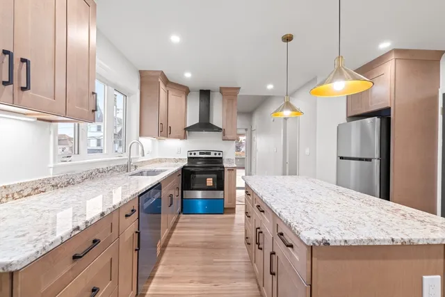 $3,100 | 62 Locust Street, Unit 1, Winthrop, MA 02152