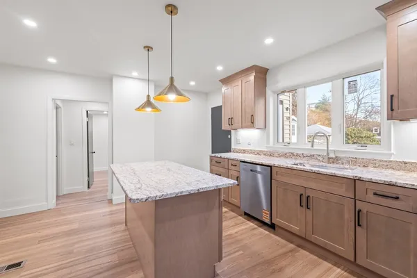 $3,000 | 62 Locust Street, Unit 1, Winthrop, MA 02152