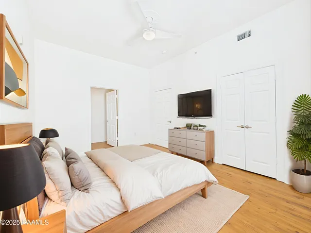 $249,000 | 201 Settlers Trace Boulevard, Unit 3401, Lafayette, LA 70508