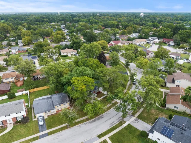 $339,000 | 17803 Dogwood Lane, Hazel Crest, IL 60429