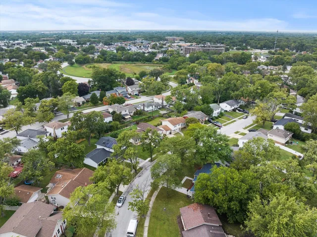 $339,000 | 17803 Dogwood Lane, Hazel Crest, IL 60429