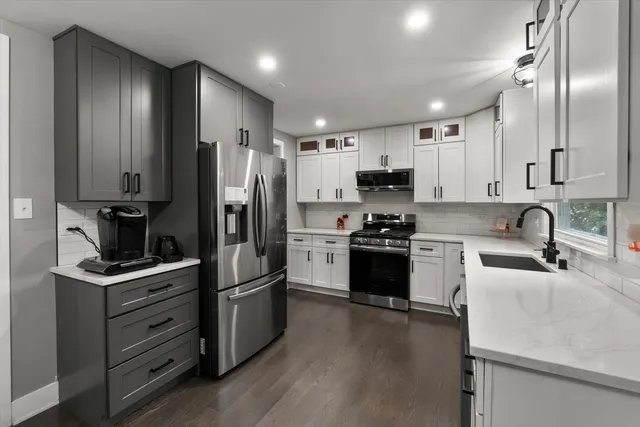 $339,000 | 17803 Dogwood Lane, Hazel Crest, IL 60429