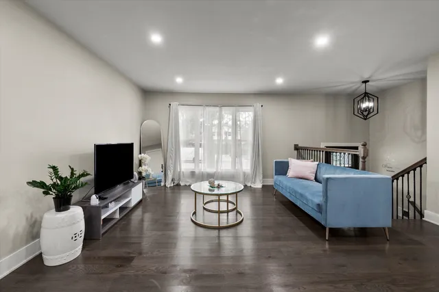 $339,000 | 17803 Dogwood Lane, Hazel Crest, IL 60429