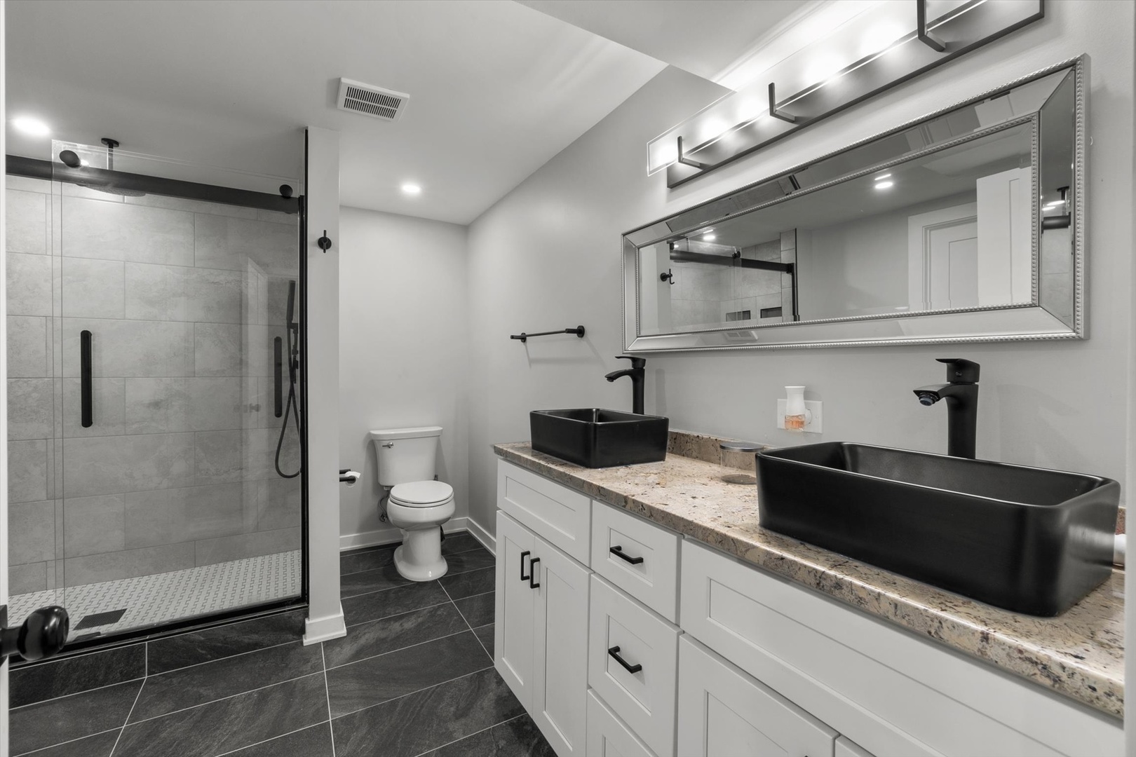 17803 Dogwood Lane Hazel Crest, IL 60429 - Photo 10 of 36