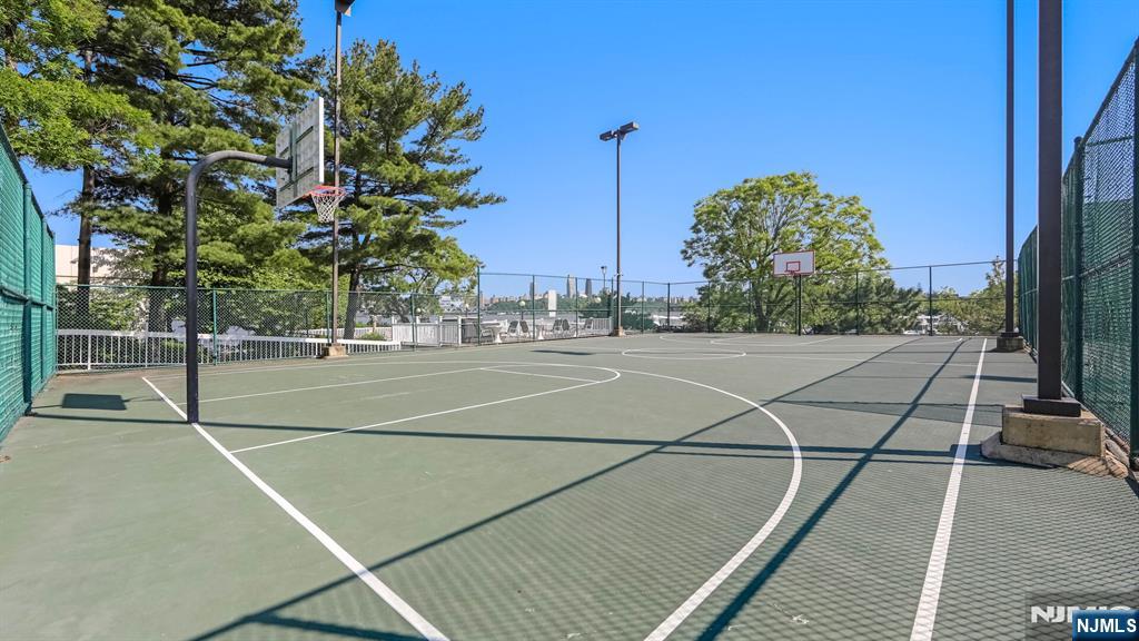 1077 River Road, Unit 903 Edgewater, NJ 07020 - Photo 34 of 37