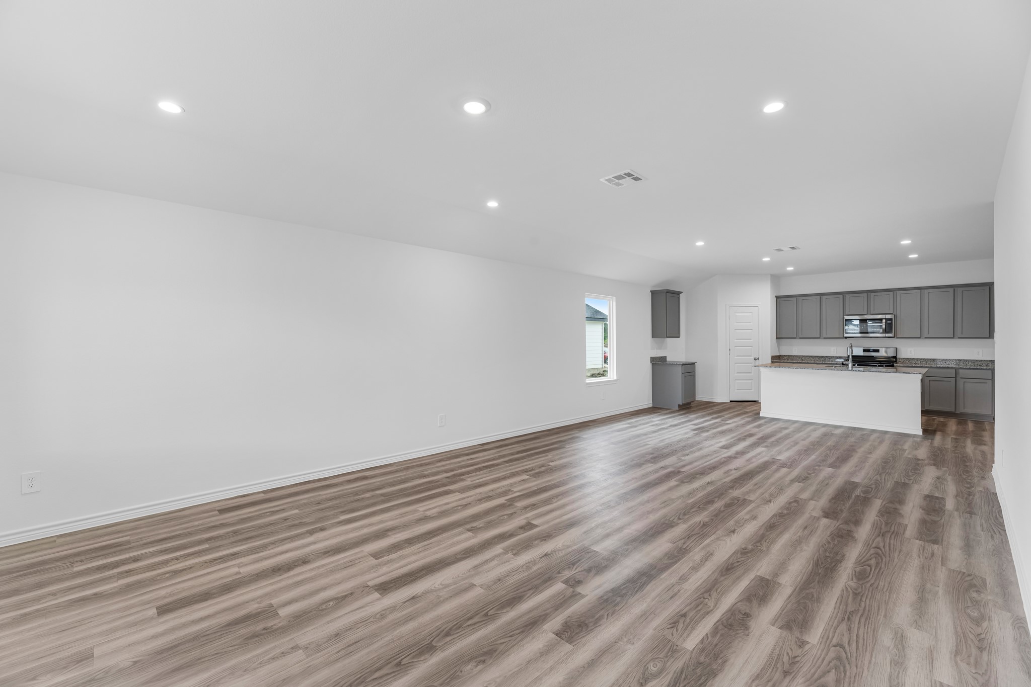 5680 Spoonbill Orange, TX 77632 - Photo 5 of 23