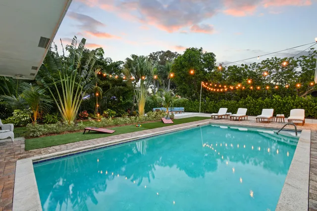 $899,000 | 8045 West Lake Drive, Lake Clarke Shores, FL 33406