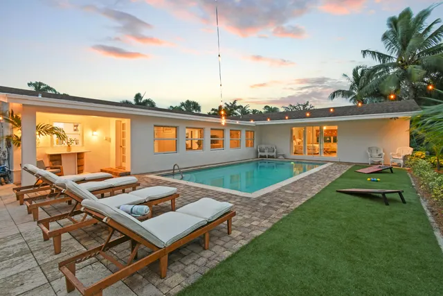 $899,000 | 8045 West Lake Drive, Lake Clarke Shores, FL 33406