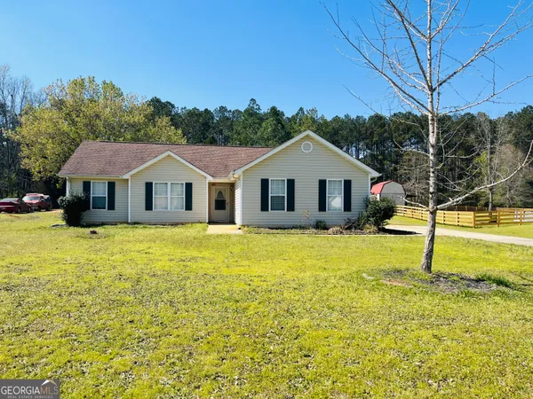 $1,950 | 405 Peeks Crossing Drive, Senoia, GA 30276