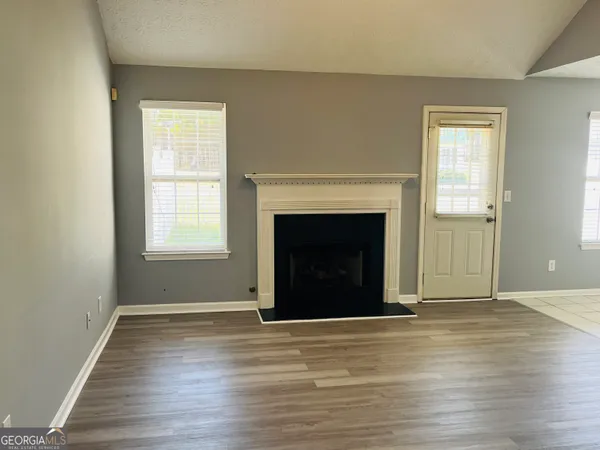 $1,950 | 405 Peeks Crossing Drive, Senoia, GA 30276