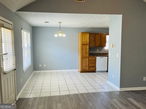 $1,950 | 405 Peeks Crossing Drive, Senoia, GA 30276