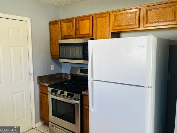 $1,950 | 405 Peeks Crossing Drive, Senoia, GA 30276