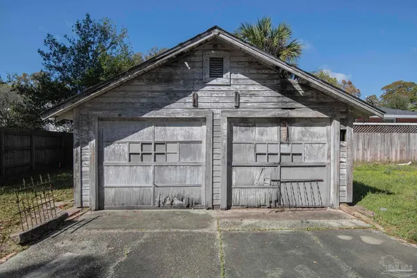 $825,000 | 1725 North 15th Avenue, Pensacola, FL 32503
