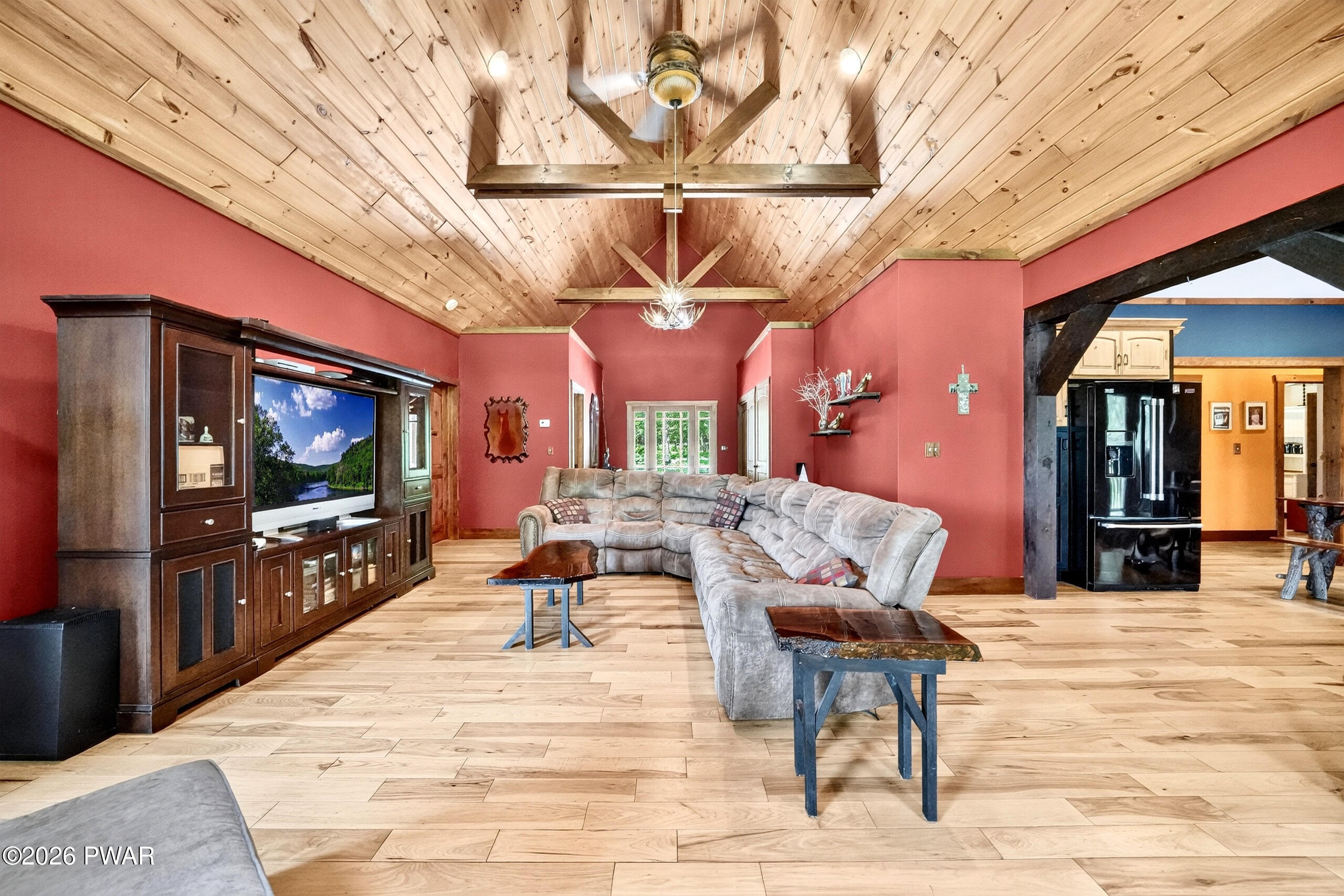 61 Gravity Road Hawley, PA 18428 - Photo 5 of 51