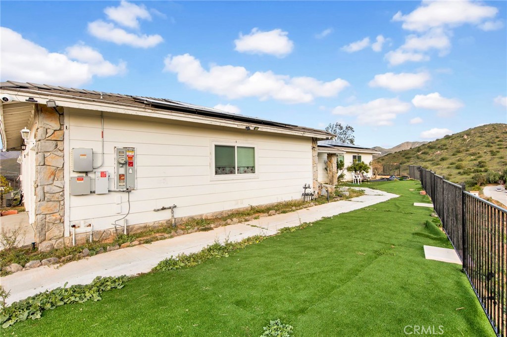 31511 Indian Oak Road Acton, CA 93510 - Photo 26 of 32 a view of a backyard of the house