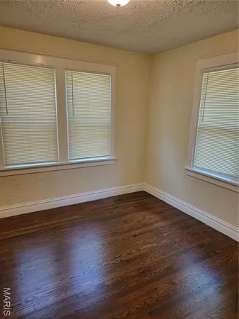$1,200 | 617 Tesmore Place, St. Louis, MO 63135