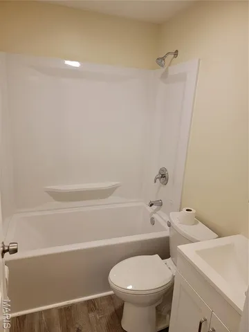 $1,200 | 617 Tesmore Place, St. Louis, MO 63135