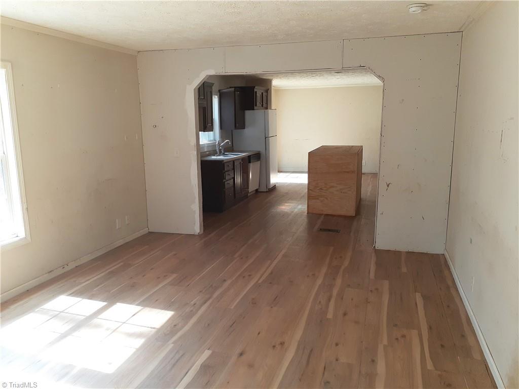 3455 Messick Road Jonesville, NC 28642 - Photo 6 of 21