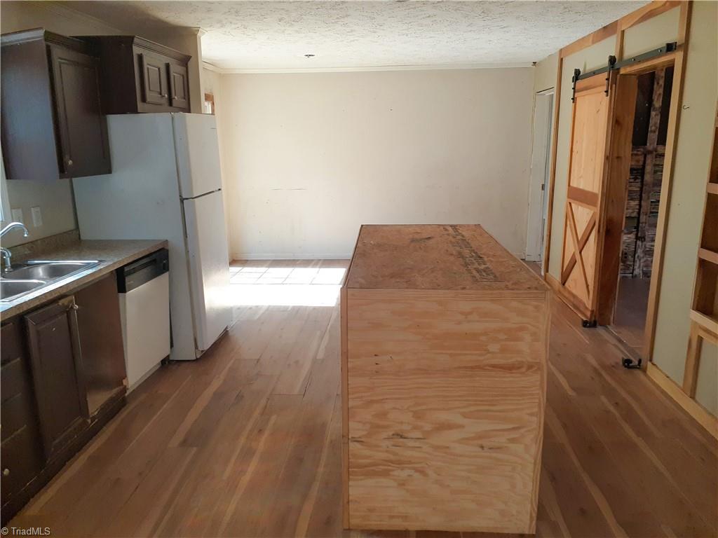 3455 Messick Road Jonesville, NC 28642 - Photo 9 of 21