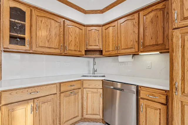 $599,000 | 2945 South Scott Street, Des Plaines, IL 60018